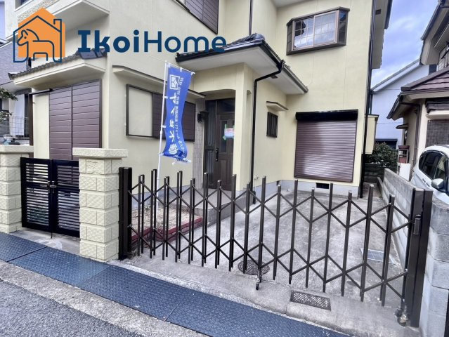 神戸市西区王塚台　中古戸建　リフォ完の駐車場|【ホームページに現地動画掲載中】●年中無休：当日予約可●駐車場完備。バイクや自転車も駐車できます。