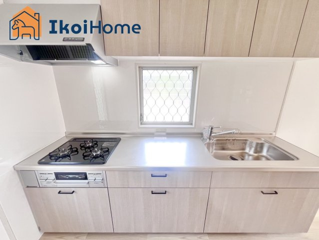 神戸市西区春日台2丁目　中古戸建のキッチン|【ホームページに現地動画掲載中】●年中無休：当日予約可●食器洗浄乾燥機は25万円前後で追加工事も可能