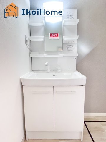 神戸市西区春日台2丁目　中古戸建の洗面所|【ホームページに現地動画掲載中】●年中無休：当日予約可●洗面台はリフォームで新調されております。