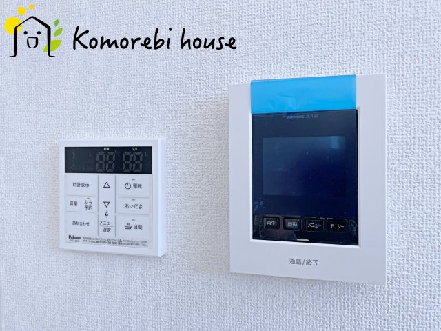 桶川市末広　6期　新築一戸建て　グラファーレ　01の防犯設備|モニター付インターホン・給湯です