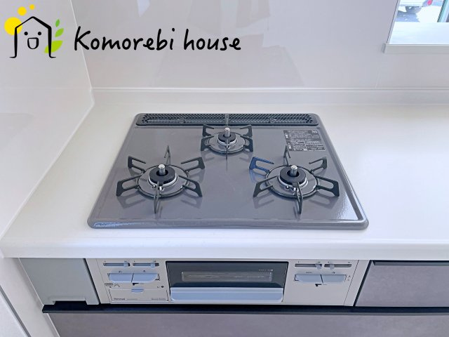 桶川市末広　6期　新築一戸建て　グラファーレ　01のキッチン|使いやすいキッチンです