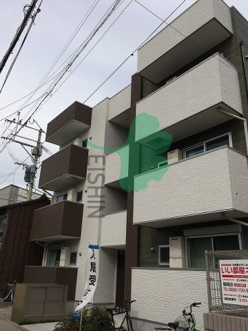 アルバーノ吉塚の外観