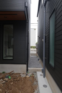 【外観】 | 撮影日 2025年10月14日 14:15 曇り