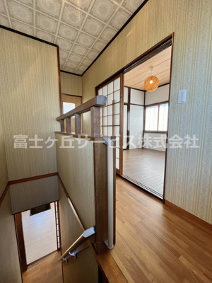 【内装】 | 袋井市新池 中古戸建て | 2階ホール