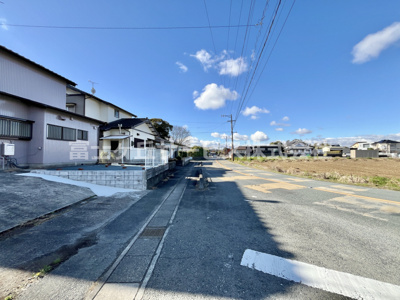 【前面道路含む現地写真】 | 袋井市新池 中古戸建て | 前面道路含む現地写真です