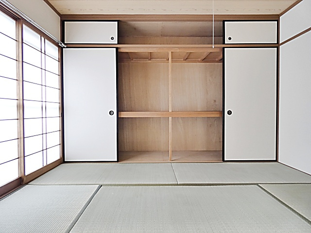 ハイツ白山の寝室|落ち着いて過ごせるお部屋なので、寝室にいかがでしょうか