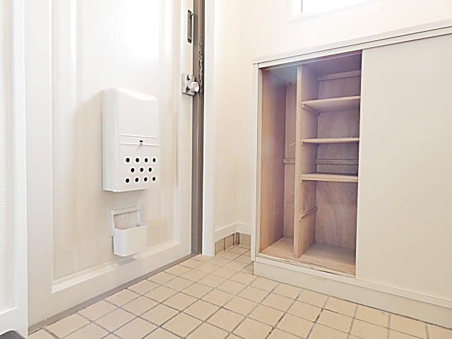 ハイツ白山の収納|ちょっとした収納スペースも充実しています