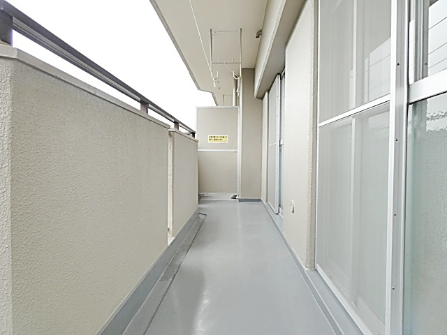 ハイツ白山のバルコニー|バルコニーからの眺めを楽しみながら食事をしませんか