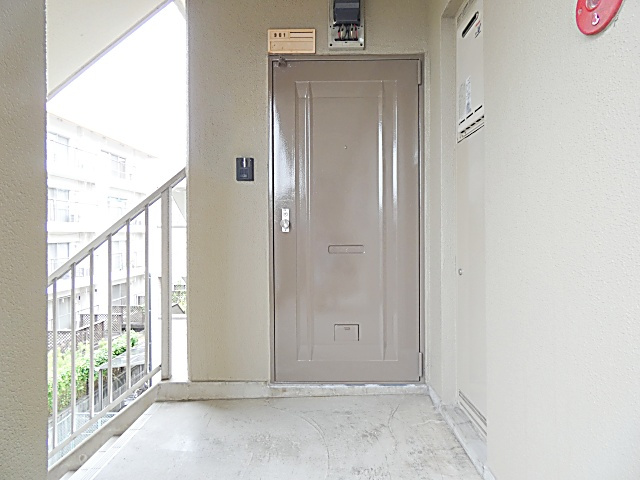 ハイツ白山の玄関|落ち着いた玄関です