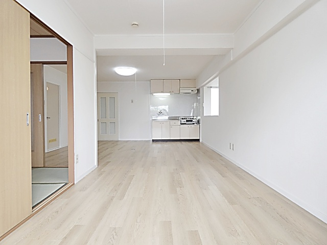 ハイツ白山の居間・リビング|居間です