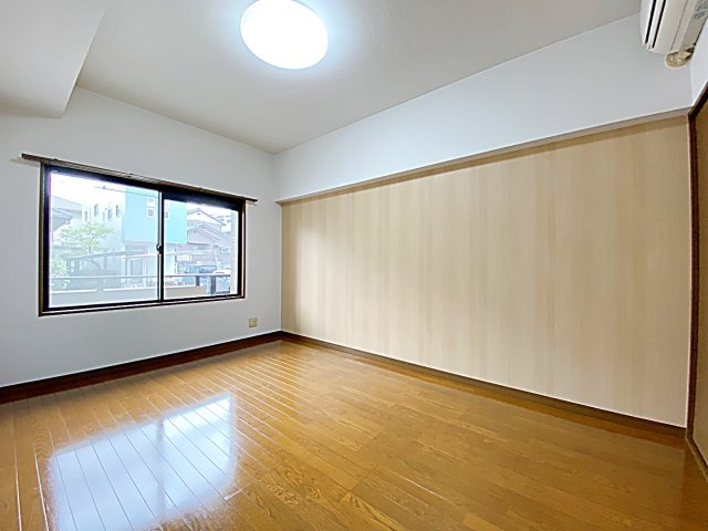 グランモール一社の居間・リビング|こちらの居間で趣味の時間をお楽しみください