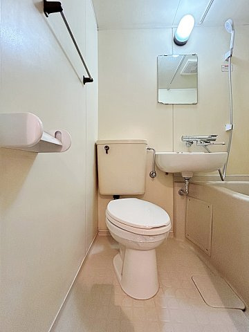 ヴァンベール本郷のトイレ|ゆったりとした空間のトイレです