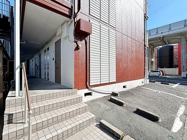 ヴァンベール本郷のエントランス|毎日通るエントランスはこのようになっています