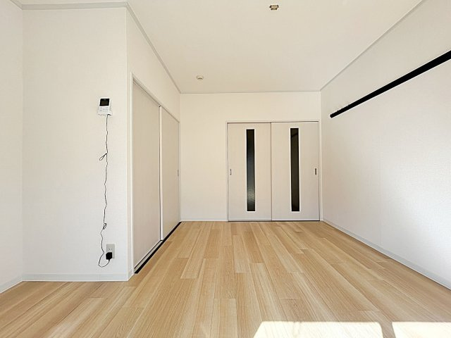 ヴァンベール本郷の洋室|落ち着いた色調の洋室です