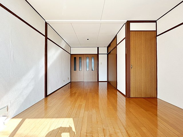 親和ビルの居間・リビング|使いやすい居間です