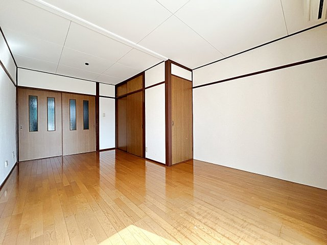 親和ビルの居間・リビング|おしゃれな居間です