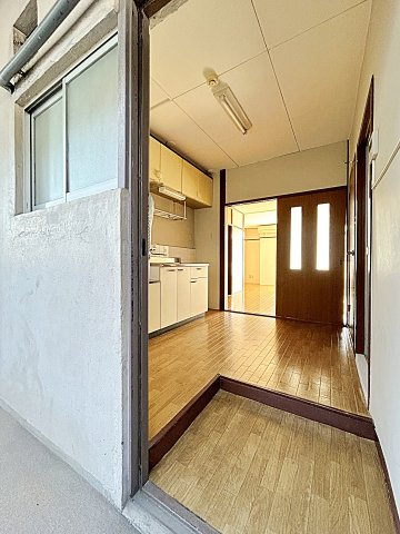 親和ビルの玄関|シンプルで使いやすい玄関です