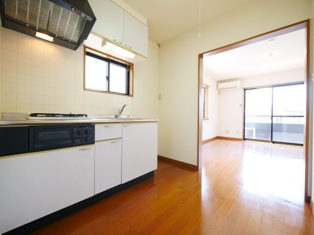 スバル神田のキッチン