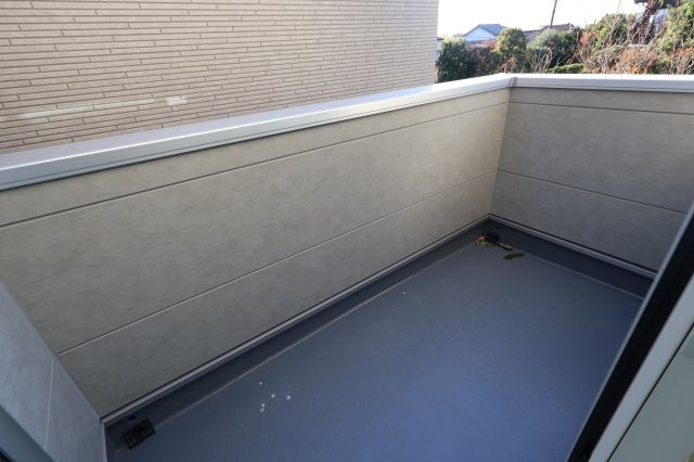 《仲介手数料無料》南区大字太田窪2610-4(2号棟)新築一戸建てミラスモのバルコニー|撮影日 2025年11月19日 14:30 晴れ