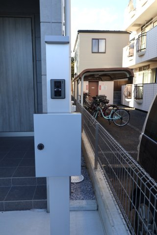 《仲介手数料無料》南区大字太田窪2610-4(2号棟)新築一戸建てミラスモのセキュリティ|撮影日 2025年11月19日 14:30 晴れ