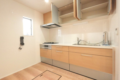 【キッチン】 | 町田市金森7丁目中古戸建て | 余裕のある大きさのキッチンです。