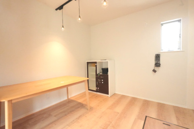 【居間・リビング】 | 町田市金森7丁目中古戸建て