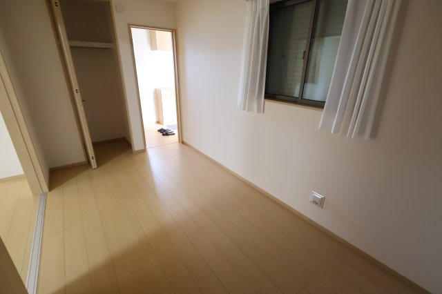 《仲介手数料無料》緑区大字三室615-1(L号棟)新築一戸建てハートフルタウンの洋室