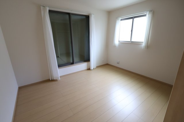 《仲介手数料無料》緑区大字三室615-1新築一戸建てハートフルタウンの洋室