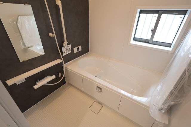 《仲介手数料無料》緑区大字三室615-1(M号棟)新築一戸建てハートフルタウンの浴室|撮影日 2025年11月11日 14:00 曇り