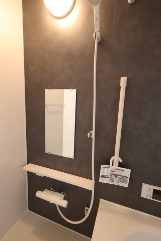 《仲介手数料無料》緑区大字三室615-1(M号棟)新築一戸建てハートフルタウンの浴室|撮影日 2025年11月11日 14:00 曇り