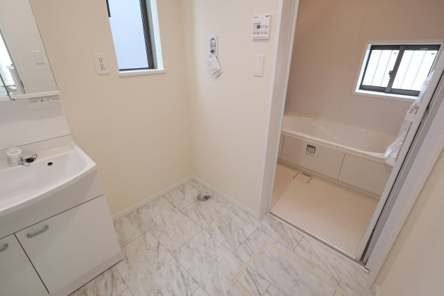 《仲介手数料無料》緑区大字三室615-1(M号棟)新築一戸建てハートフルタウンのランドリースペース|撮影日 2025年11月11日 14:00 曇り