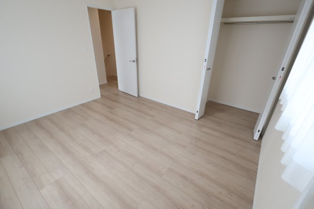 《仲介手数料無料》緑区大字三室615-1(M号棟)新築一戸建てハートフルタウンの洋室|撮影日 2025年11月11日 14:00 曇り