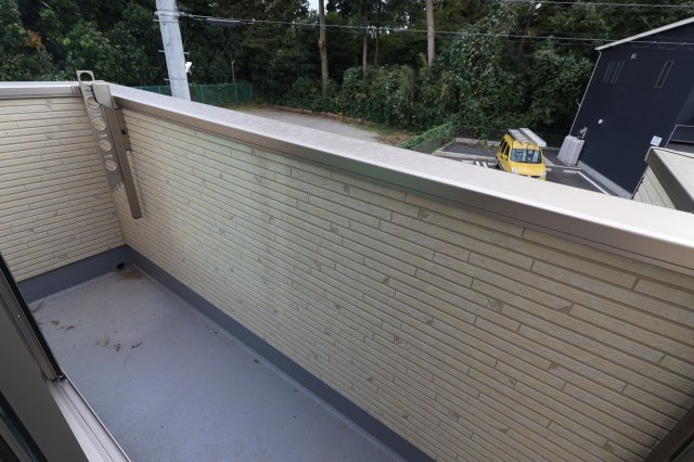 《仲介手数料無料》緑区大字三室615-1(M号棟)新築一戸建てハートフルタウンのバルコニー|撮影日 2025年11月11日 14:00 曇り