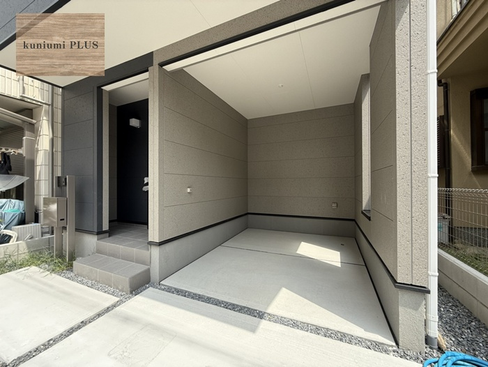 東大阪市新鴻池町　1号棟の駐車場