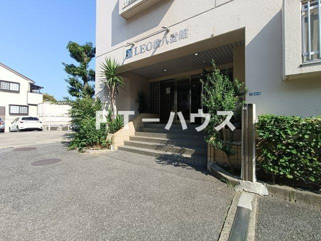 ＬＥＯ拾八番館のエントランス