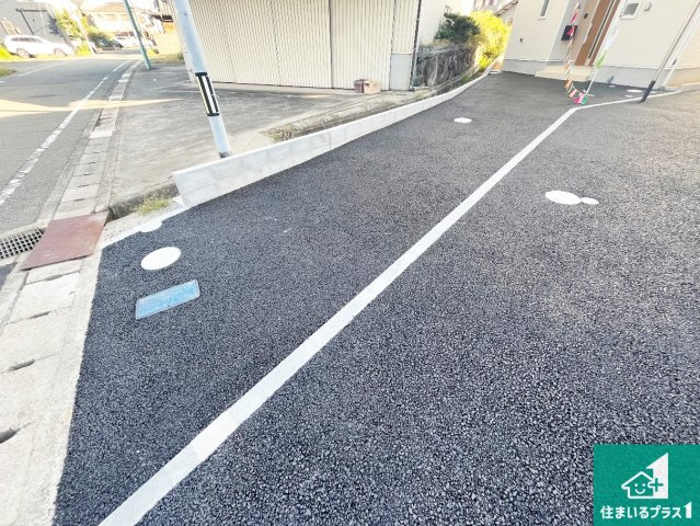 加古川市野口町良野　第12期　新築一戸建ての駐車場|駐車スペース！散水栓があるので、こまめに愛車を洗えます！