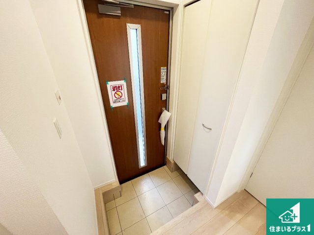 加古川市野口町良野　第12期　新築一戸建ての玄関|シューズボックスにはたくさんの靴が収納できるので玄関周りはいつもスッキリ！ご家族が増えても安心！