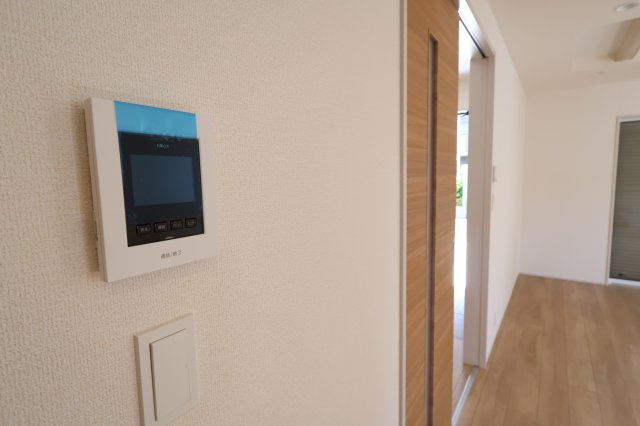 《仲介手数料無料》北区大成町４丁目549-2(全1戸)新築一戸建てブルーミングガーデンのセキュリティ|撮影日 2025年8月17日 10:30 晴れ