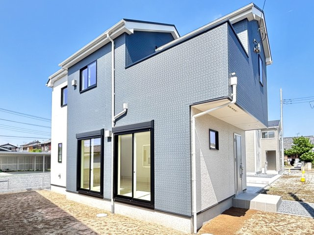 【新築戸建】高崎新保田中町24-1期　の外観|■外観（2号棟）｜土日のご見学はもちろん、平日・夜間のご案内も大歓迎です♪「今から見たい」や「仕事終わりに見たい」にもご対応できますのでお気軽にお問い合わせください♪