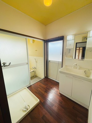 イノブハイツ南の洗面所|脱衣スペースもあります