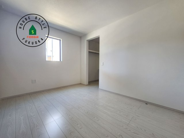 大野城市雑餉隈町1丁目第1-1棟（1号棟）の寝室|主寝室には収納力に優れたクローゼットがありますので、お部屋もすっきり片付きます。