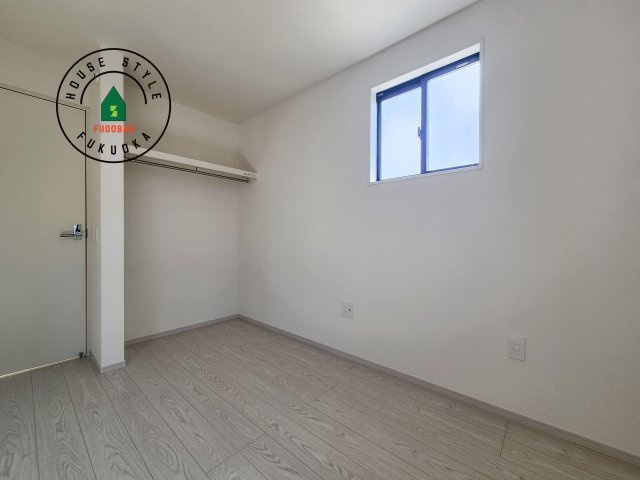 大野城市雑餉隈町1丁目第1-1棟（1号棟）の子供部屋|柔らかい陽光が差し込む明るいお部屋を演出する設計。彩光の取れる窓が気持ちの良いお部屋を創り上げます。