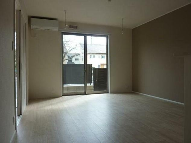 ヴァン　ヴィクトワールの居間・リビング|リビング