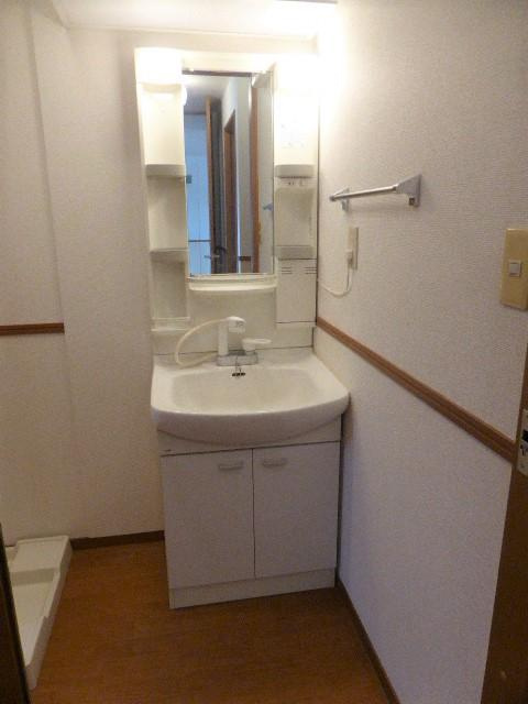 ファミーユ大津の洗面所|洗面所