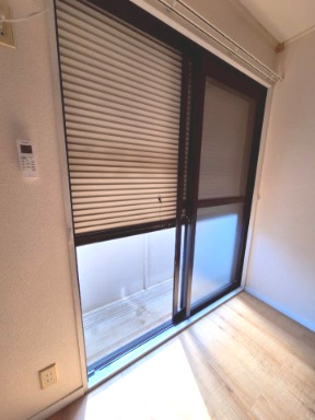 レミントン　テラス　Bのセキュリティ|●エアコン