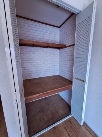 レミントン　テラス　Bの収納