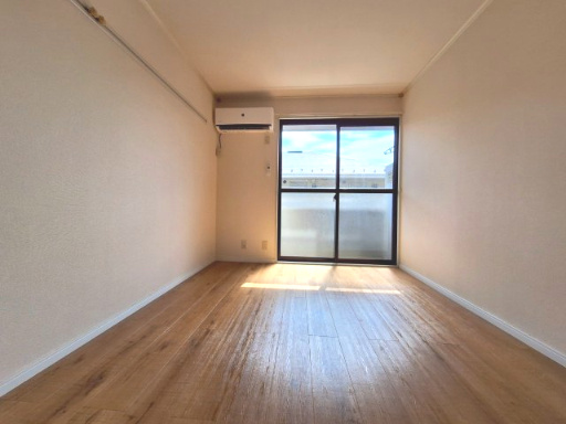 レミントン　テラス　Bの居間・リビング