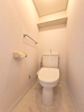 レミントン　テラス　Bのトイレ