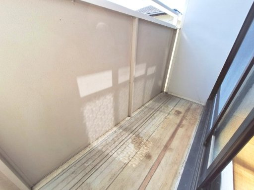 レミントン　テラス　Bのバルコニー