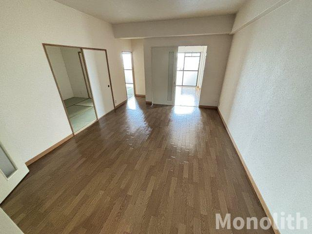 シャトークレールの居間・リビング